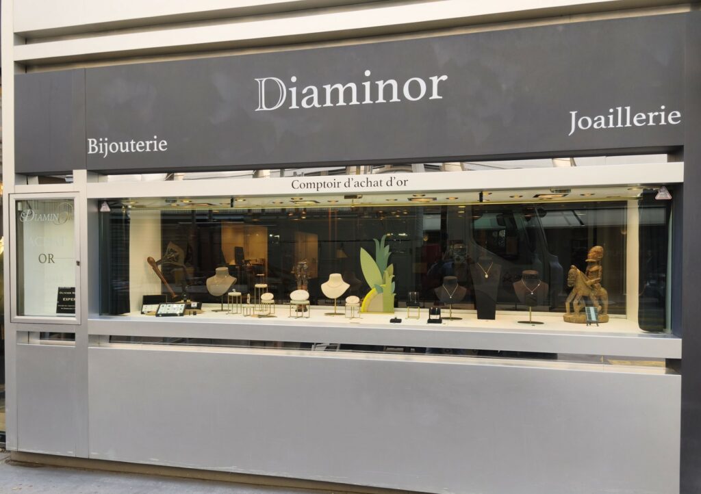 Devanture de la bijouterie joaillerie Diaminor et son comptoir d'achat d'or à Strasbourg.